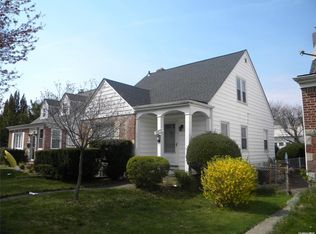 24659 86th Rd, Bellerose, NY