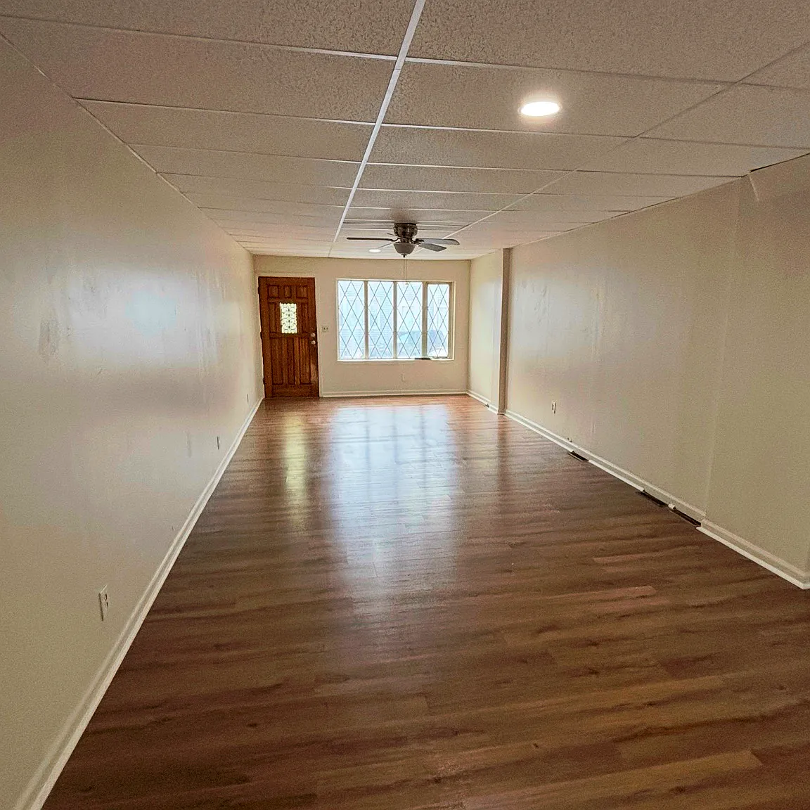 3 bed, 1300 sqft, $2,390 — Photo 1
