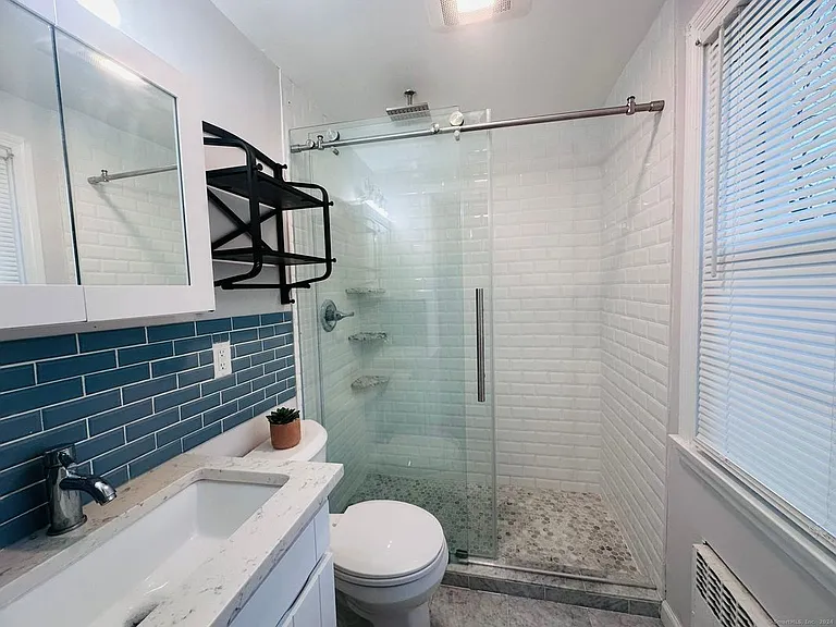 37 Weed St — Photo 21