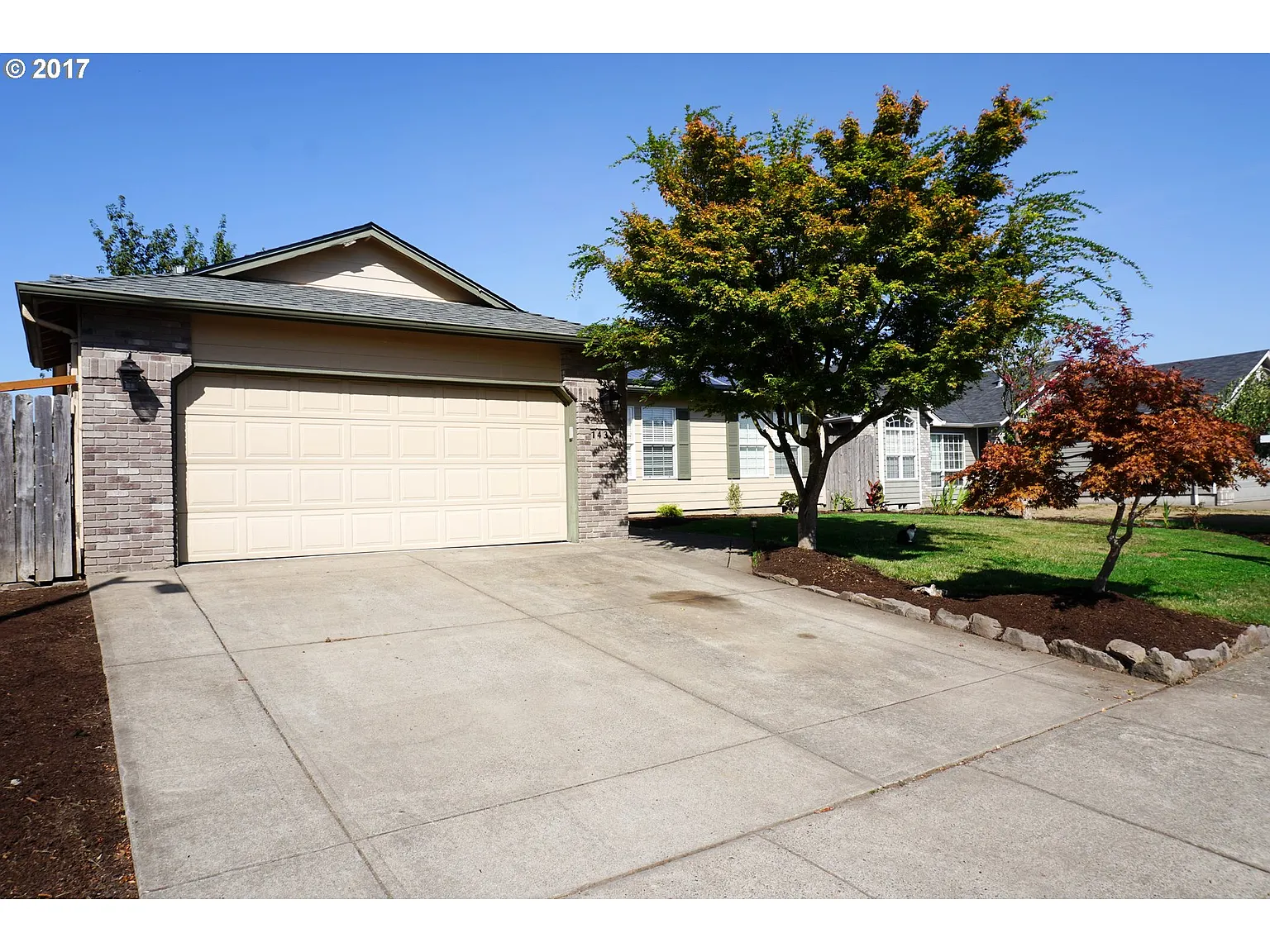 1433 Country Glen Ave NE photo 1