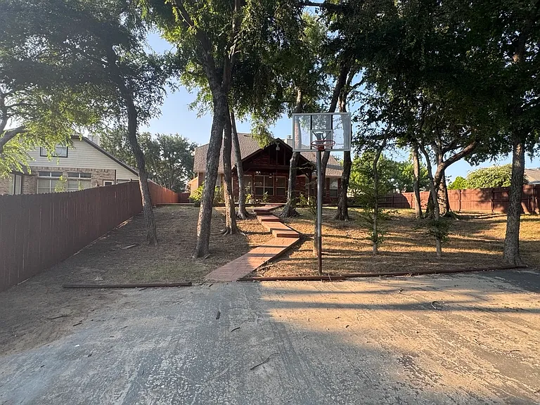3813 Cedar Ridge Ct — Photo 13