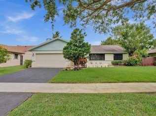 11745 SW 53rd Pl, Cooper City, FL 33330