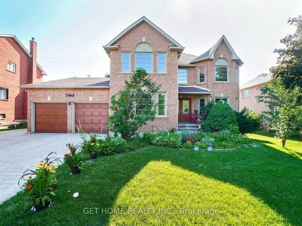 5668 Turney Dr, Mississauga, ON L5M 4Y9