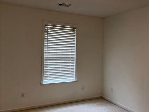 3rd image of 2673 Davenham Ln