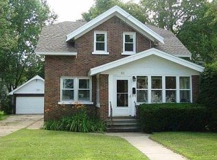415 7th St, Prairie Du Sac, WI 53578