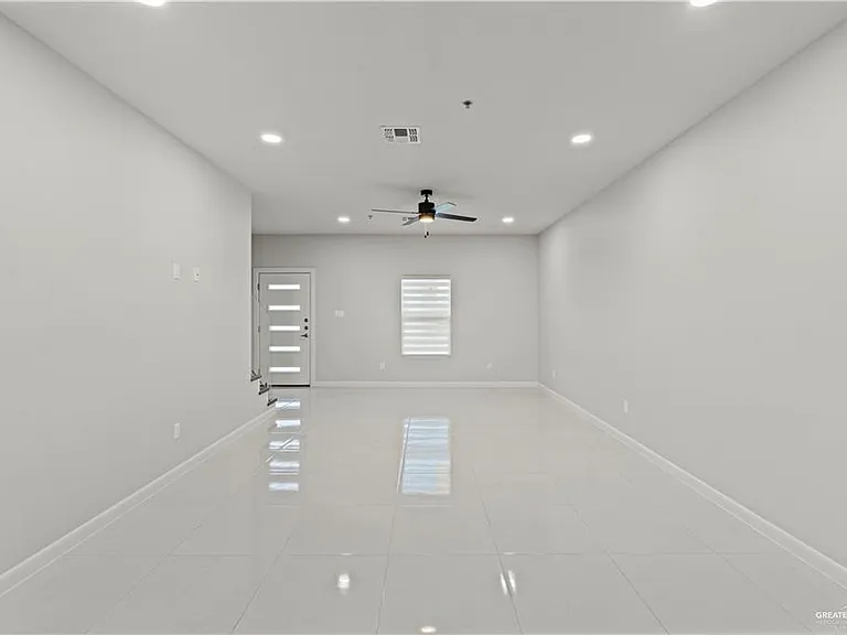 3512 Vanessa Ln #2 — Photo 2