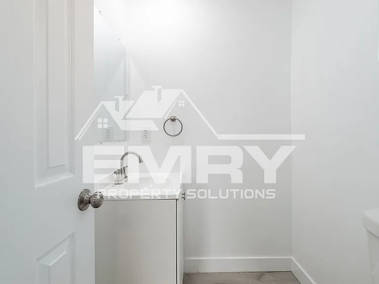 6221 Fishburn Ave — Photo 12