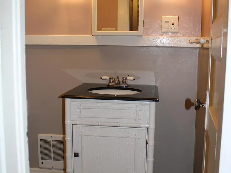 1850 Dekalb Ave NE #D — Photo 7