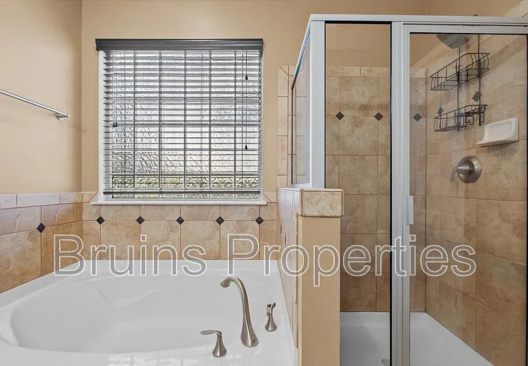 1814 Castle Gate Ct — Photo 13