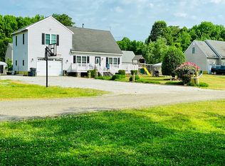 8020 Station Point Dr, West Point, VA 23181