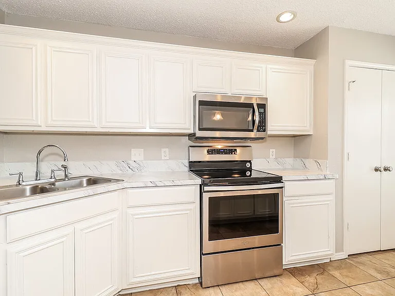 5604 Northstar Ln — Photo 7