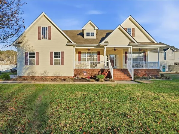 10419 Sylvia Cir, Windsor, VA 23487
