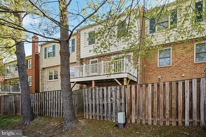 10222 Arizona Cir — Photo 30