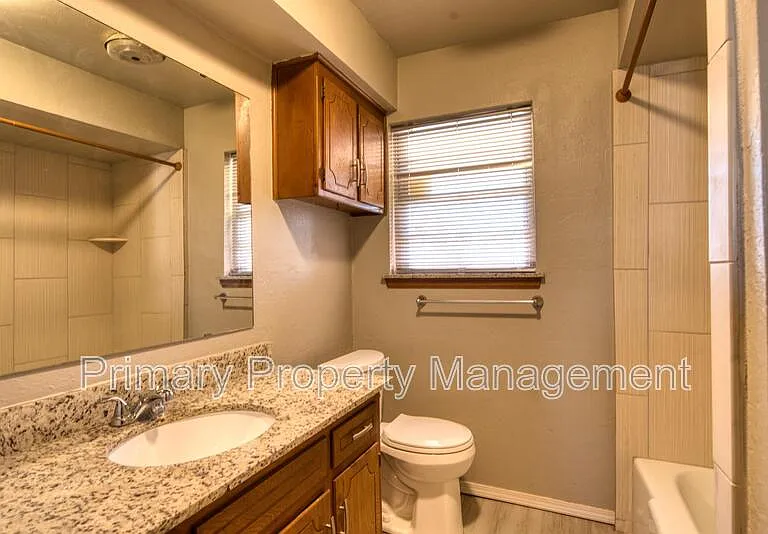 303 Kimberly Ln — Photo 13