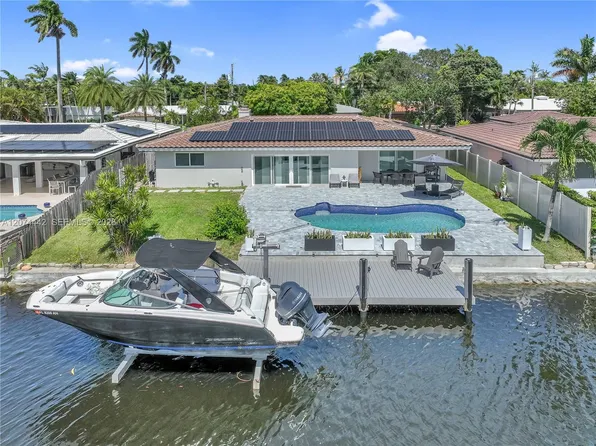 2225 NE 16th Ave, Wilton Manors, FL 33305