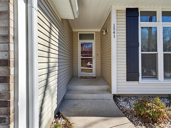 4th image of 1541 NE Neawanna Dr