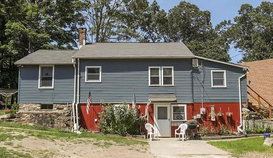 5 Lake Dr photo 1