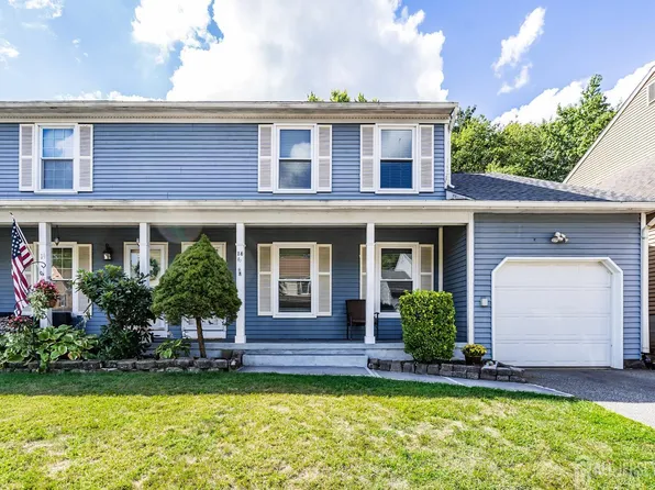 16 Buttonwood Dr, East Brunswick, NJ 08816