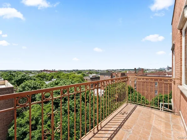 842 Ocean Parkway #8B, Brooklyn, NY 11230