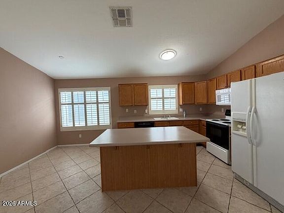3rd image of 2221 E UNION HILLS Drive #128