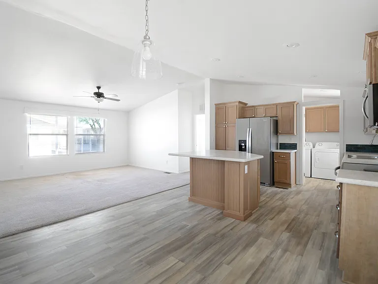 Paradise Groves Manufactured Home Community — Photo 61