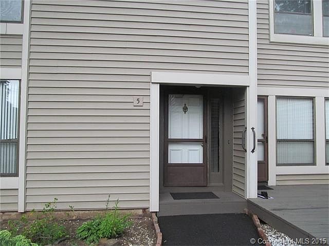 1st image of 5 Stevens Pl