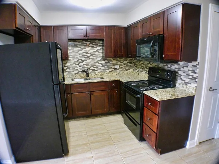 11937 S Hamlin Ave #3C — Photo 4