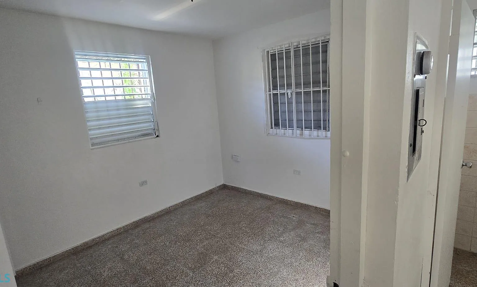 1 bed, 1.0 bath, 400 sqft, $695 — Photo 4