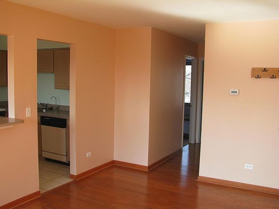 5th image of 985 S Court Of Shorewood APT 3A