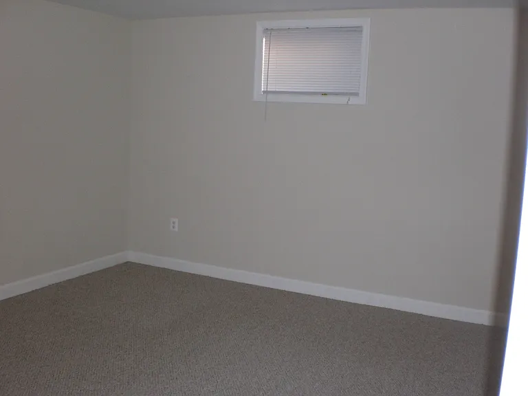 607 N Illinois St — Photo 12