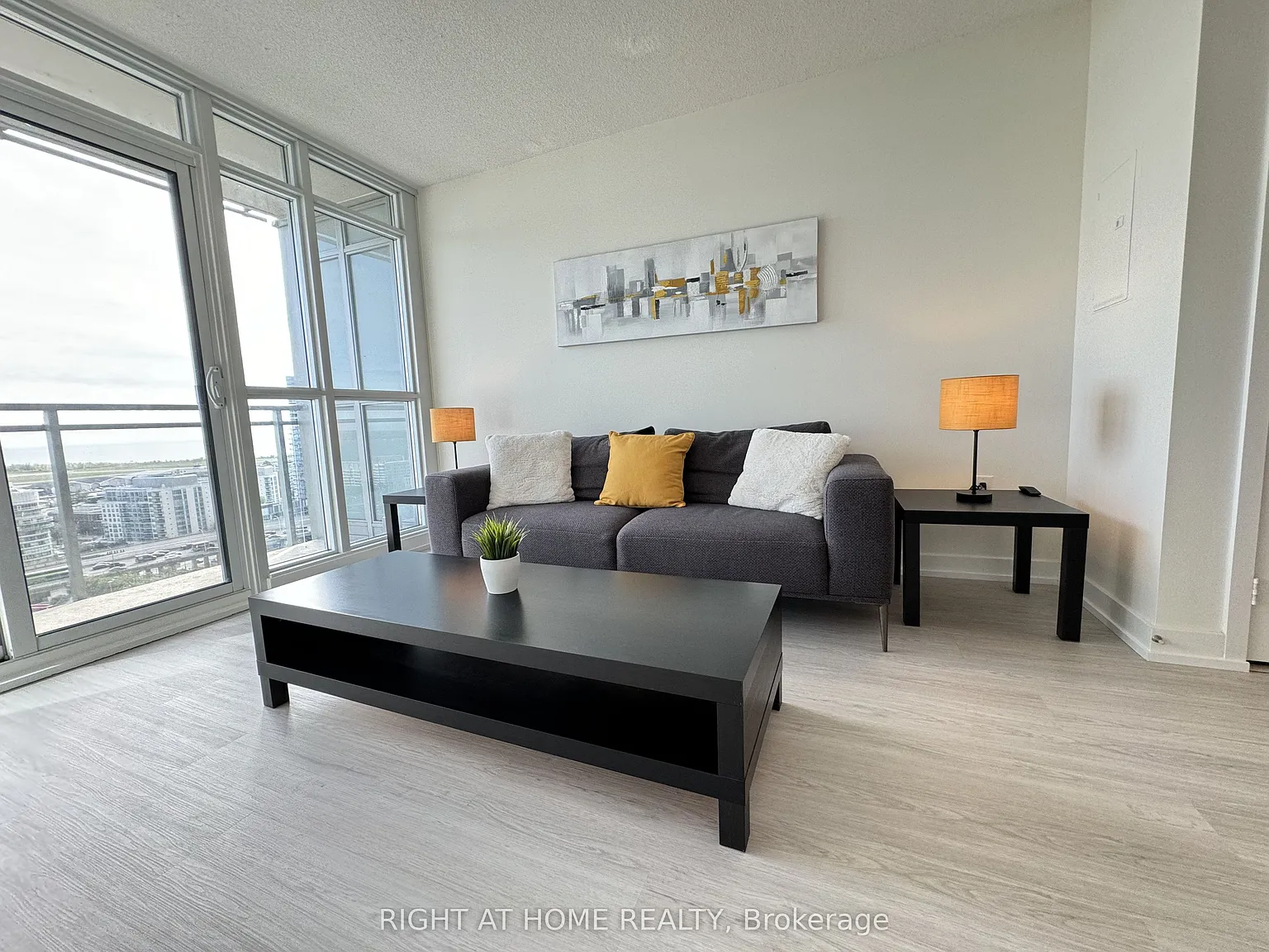 2 bed, $2,850 — Photo 3