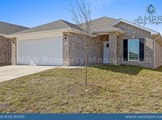 127 SW Vanessa St, Gentry, AR 72734