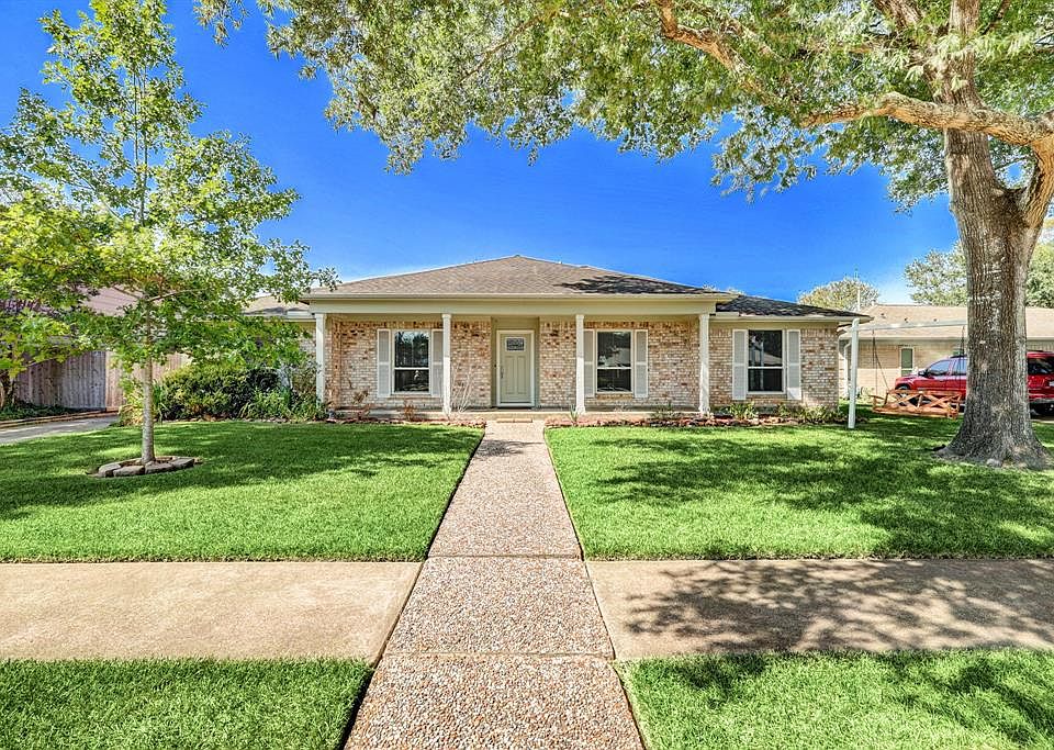 1st image of 16407 Locke Haven Drive
