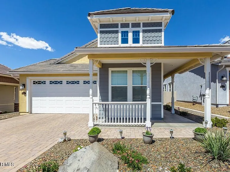 2204 Calgary Dr — Photo 1