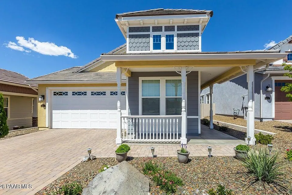2204 Calgary Dr