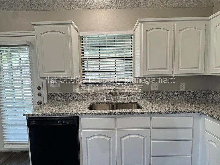 453 Little Valley Ct — Photo 9