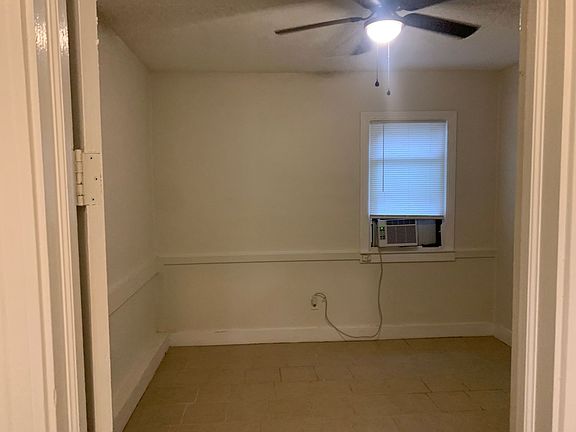 5th image of 1414 Marguerite Ave APT 7
