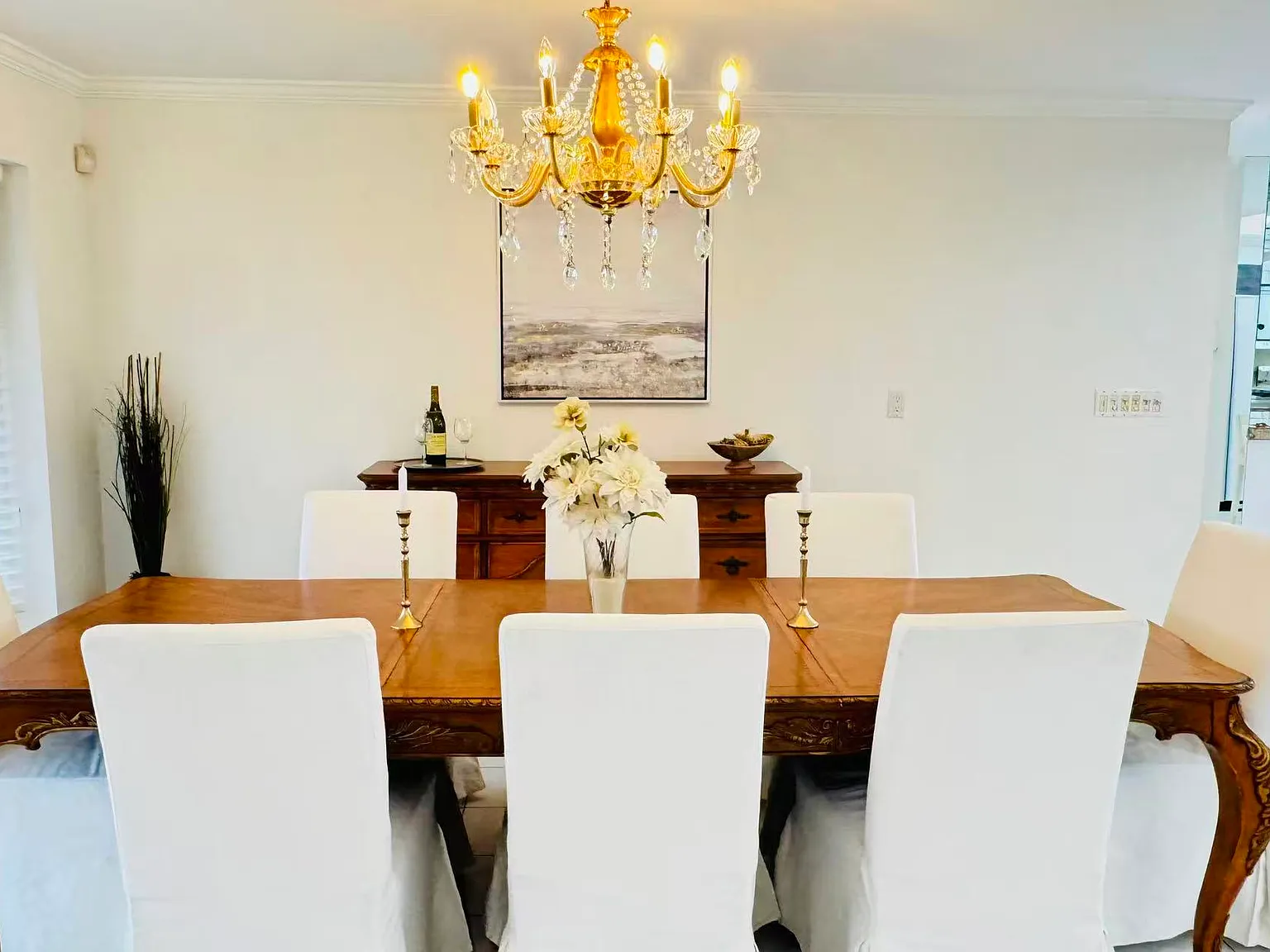 4 bed, 2.5 bath, 2384 sqft, $6,500 — Photo 4