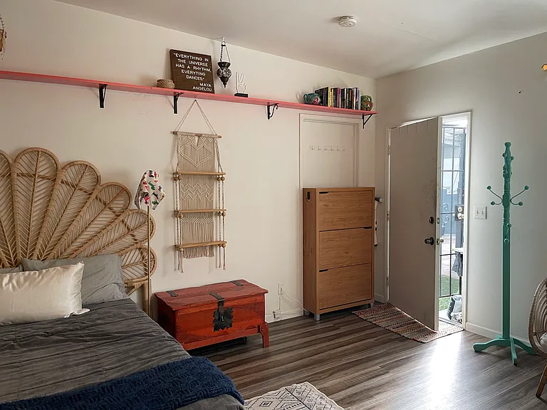 2247 Brant St #7 — Photo 17