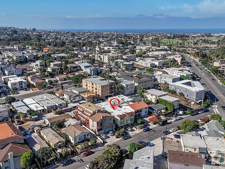 4345 Rialto St — Photo 24