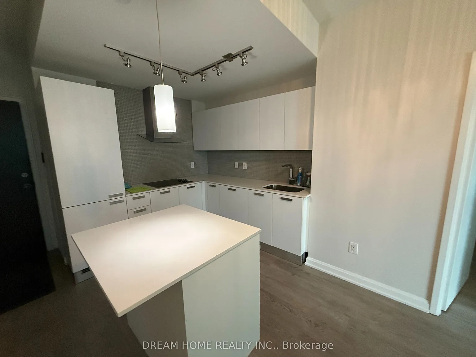 3 bed, $3,150 — Photo 3