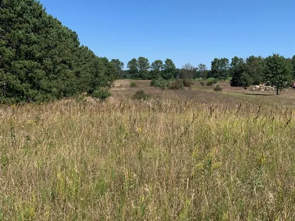 West NORTH LAKE STREET, Hancock, WI 54943