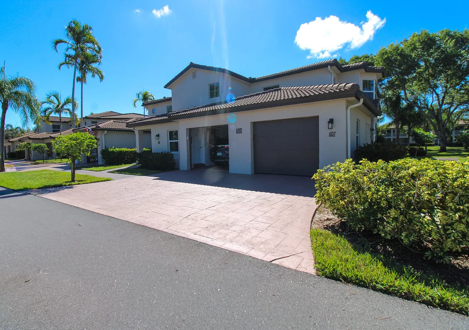 Furnished Seasonal Rental Diamond Lake 2+Den Available — Photo 4
