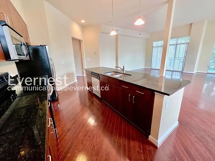 711 Cosmopolitan Dr #129 — Photo 4