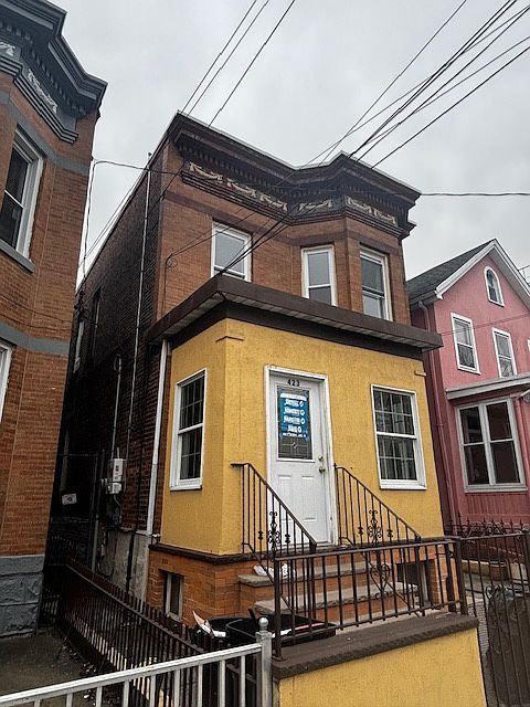 1st image of 423 52nd St #1