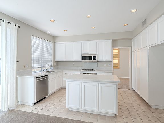 4th image of 12430 N La Coste Dr