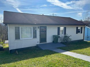 914 Montrose Ave, Morgantown, WV 26505