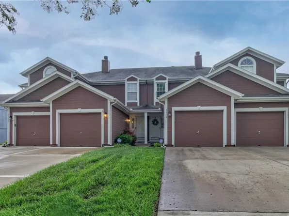 5521 NW Moonlight Meadow Dr, Lees Summit, MO 64064