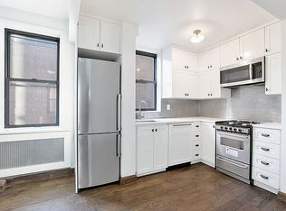 885 10th Ave #A6, New York, NY 10019
