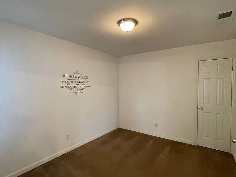 6175 W Scott Ave — Photo 9